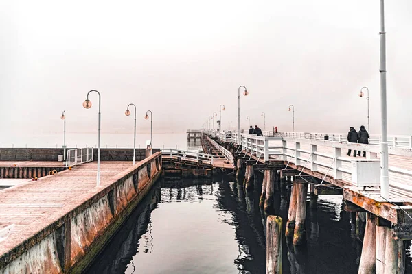 Oude Mistige Houten Pier Sopot Oostzeekust — Stockfoto