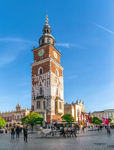 Krakau Polen November 2022 Stadhuis Toren Wandelende Toeristen Het Oude — Stockfoto