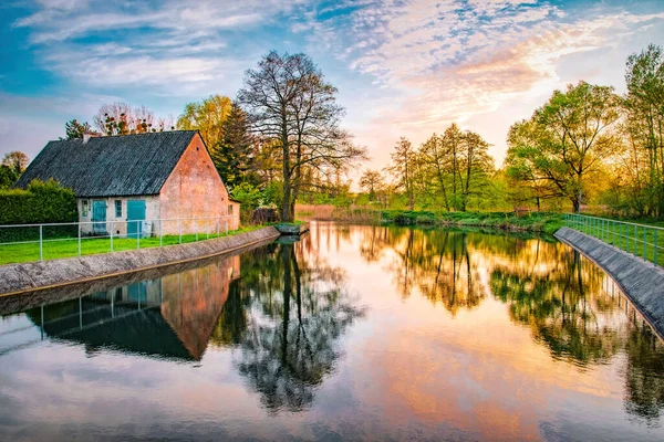 Old House Bank Canal Rural Landscape Holland — Fotografia de Stock