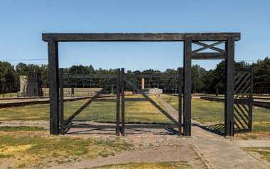 Stegna, Polonya - 25 Haziran 2023: Stutthof Alman Toplama Kampı. Nazi soykırımının tarihi anıtı, 2. Dünya Savaşı 'nda Polonya' da soykırım