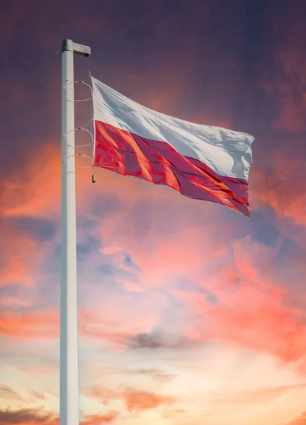 Bandera Nacional Polonia Banner Blanco Rojo Cielo Tormentoso — Foto de Stock