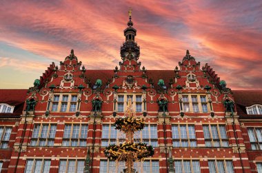 Politechnika Gdansk 'ın antik binası, üniversite