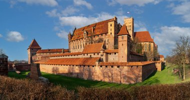 Malbork Kalesi, Polonya 'daki Alman Düzeni' nin başkenti.
