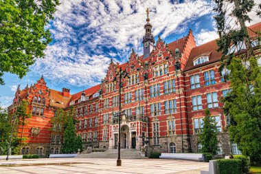 Politechnika Gdansk 'ın güzel tarihi binası, üniversite