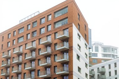 Yeni ev inşaatı. Somut çerçeve