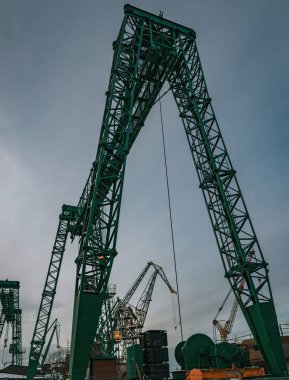 Gdask Stocznia 'da yüksek turnalar, eski tersane