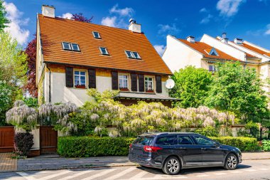 Avrupa 'nın en güzel yerleşim bölgesi. Kasaba ve yaklaşan bahçe