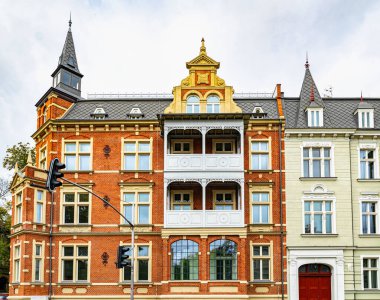 Gdansk Wrzeszcz 'deki antik evlerin çatıları