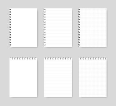 Satır, hücre ve metin için yer içeren gerçekçi boş spiral defter sayfaları koleksiyonu