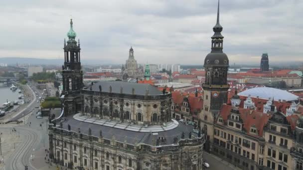 Dresdens Timeless Elegance Una Fascinante Experiencia Drones Plaza Central Ciudad — Vídeo de stock