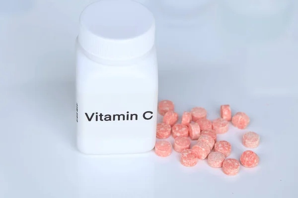 Vitamin Tabletták Egy Üvegben Étrend Kiegészítő Egészségügyi Vagy Betegségek Kezelésére — Stock Fotó