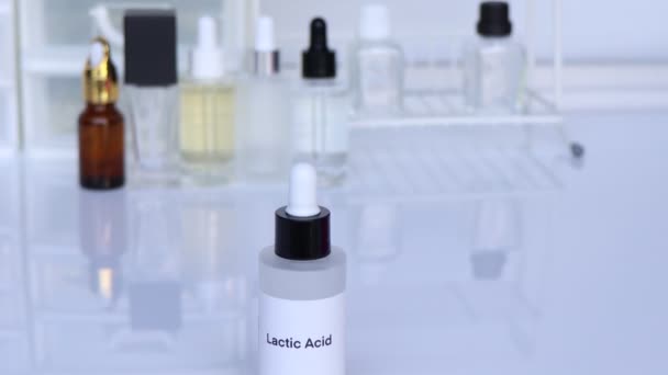 Acido Lattico Bottiglia Ingrediente Chimico Nel Prodotto Bellezza Prodotti Cura — Video Stock
