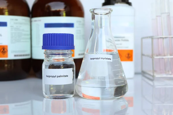 Izopropyl Szkle Chemikalia Laboratorium Przemyśle Chemikalia Stosowane Analizie — Zdjęcie stockowe