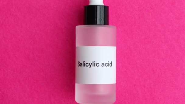 Salicylzuur Een Fles Chemisch Ingrediënt Schoonheidsproduct Huidverzorgingsproducten — Stockvideo