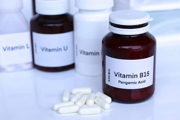 Vitamín B15 Pilulky Láhvi Doplněk Stravy Pro Zdraví Nebo Používané — Stock fotografie