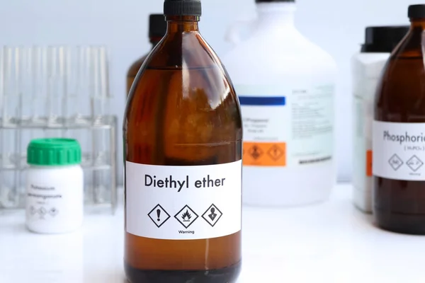 Éter Dietílico Vidrio Químico Laboratorio Industria Productos Químicos Utilizados Análisis — Foto de Stock