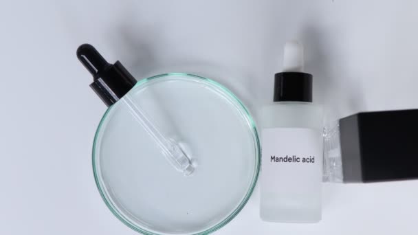 Acido Mandelico Bottiglia Ingrediente Chimico Nel Prodotto Bellezza Prodotti Cura — Video Stock