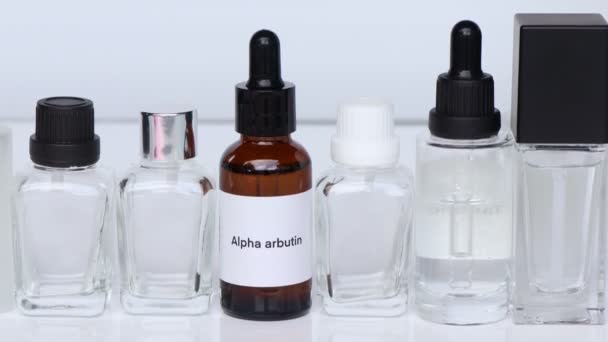 Alfa Arbutine Een Fles Chemisch Ingrediënt Schoonheidsproduct Huidverzorgingsproducten — Stockvideo