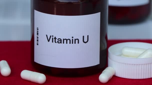 瓶内ビタミンU薬 健康のための食品サプリメントや病気を治療するために使用 — ストック動画