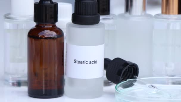Acido Stearico Bottiglia Ingrediente Chimico Nel Prodotto Bellezza Prodotti Cura — Video Stock