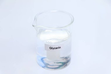 Camda gliserin, laboratuvarda ve endüstride kimyasal.