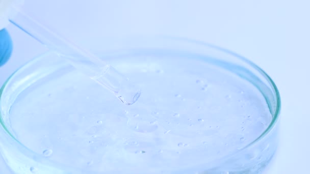 Белая Жидкость Сырье Ухода Кожей Сыворотка Натуральный Химикат — стоковое видео