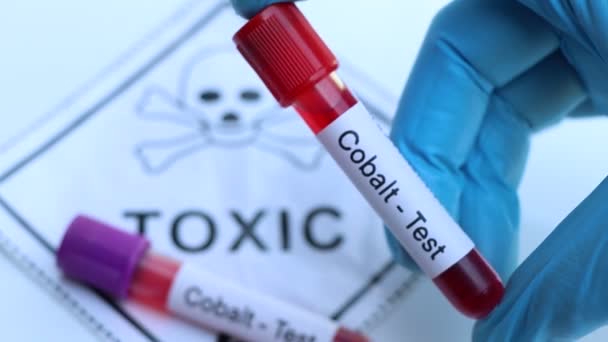 Test Cobalt Pour Rechercher Des Anomalies Sang Échantillon Sang Analyser — Video