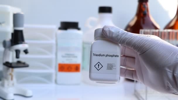 Fosfato Trisódico Botella Químico Laboratorio Industria Productos Químicos Utilizados Análisis — Vídeos de Stock