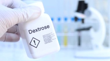 Şişedeki Dextrose, laboratuvardaki ve endüstrideki kimyasallar analizde kullanılan kimyasallar.