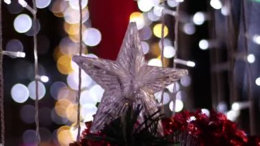 Geceleyin ışık hüzmesi, arka planda duvar kağıdı... 