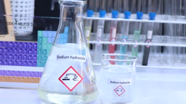 Natriumhydroxid Periodisk Fortegnelse Grundstoffer Læring Laboratoriet – Stock-video