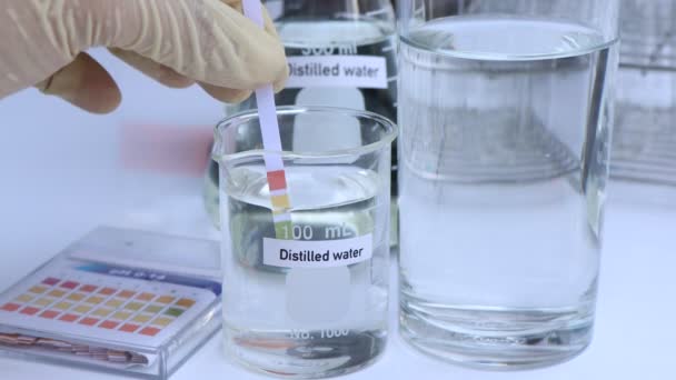 Distilled Water Bottle Sample Water Laboratory Industry — Αρχείο Βίντεο