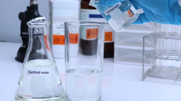 Distilled Water Bottle Sample Water Laboratory Industry — Wideo stockowe