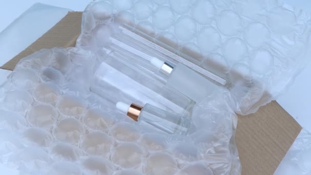 Film Protects Surface Impact Bubble Wrap — Video Stock
