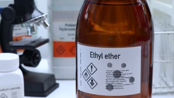 Ethyl Ether Glass Chemical Laboratory Industry Dangerous Chemical Raw Materials — Vídeos de Stock
