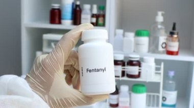 Beyaz şişede fentanil hapı, hap stoku, tıbbi veya eczane konsepti