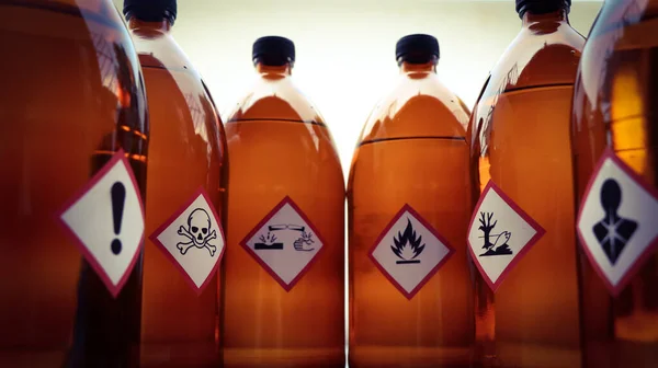 Warnsymbol Für Chemikaliengefahr Auf Chemikalienbehältern Chemikalien Labor Und Industrie Stockbild