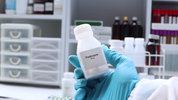 Prednizon Tabletta Fehér Üveg Tabletta Készlet Orvosi Vagy Gyógyszertári Koncepció — Stock videók