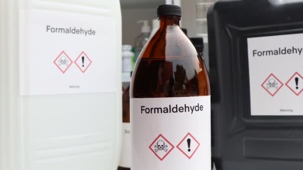 Formaldehyd Nebezpečné Chemikálie Symboly Nádobách Chemikálie Průmyslu Nebo Laboratoři — Stock video