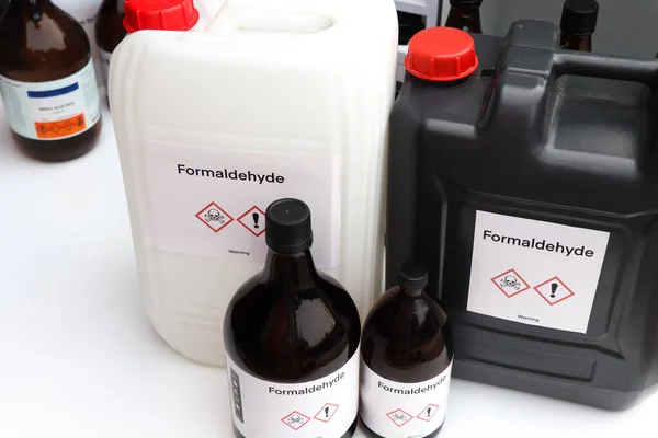 Formaldeído Produtos Químicos Perigosos Símbolos Recipientes Produtos Químicos Indústria Laboratório — Fotografia de Stock