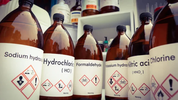 Productos Químicos Símbolos Peligrosos Contenedores Productos Químicos Industria Laboratorio — Foto de Stock