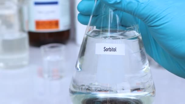 Sorbitol Recipiente Análise Química Laboratório Matérias Primas Químicas Indústria — Vídeo de Stock