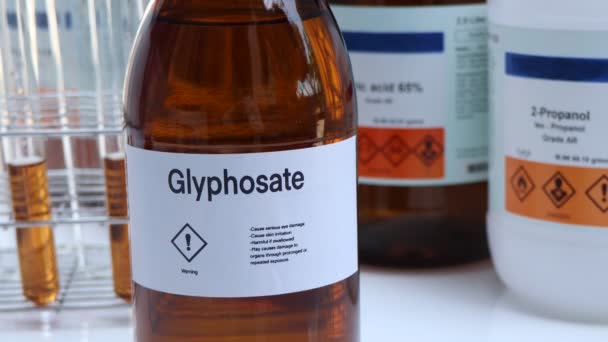 Glyphosate Dans Verre Les Herbicides Sont Utilisés Pour Gérer Les — Video