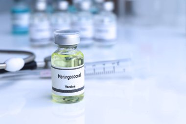 Bir şişe içinde meningokoksik aşı, enfeksiyonun aşılanması ve tedavisi, bilimsel deney