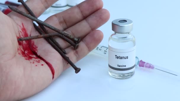 瓶中破伤风疫苗 免疫接种和感染治疗 科学实验 — 图库视频影像