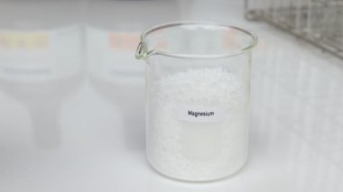 Magnezyum gübre, tarım için kimyasal gübreler ve bilimsel deneyler.