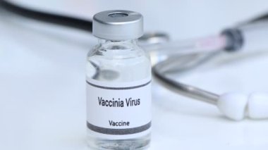 Virüs aşısı şişede, aşılama ve enfeksiyon tedavisi, bilimsel deney