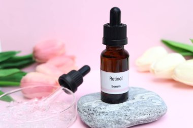 Şişedeki Retinol, tedavi ya da tıbbi güzellik geliştirme için kullanılan maddeler, güzellik ürünü