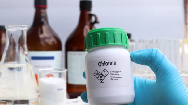 Chloor Chemische Recipiënten Chemische Stoffen Het Laboratorium Industrie Grondstoffen Voor — Stockvideo