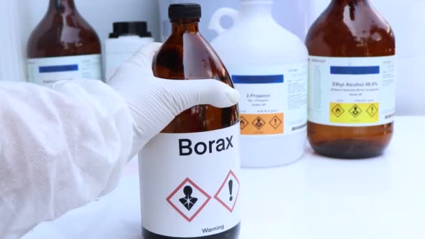 Borax Pojemnikach Chemicznych Chemikalia Laboratorium Przemyśle Surowce Wykorzystywane Produkcji Lub — Wideo stockowe